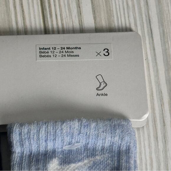 Nike Kids  Variety Non Slip  Multi-color Athletic  Socks Sz 12-24 - Picture 8 of 11